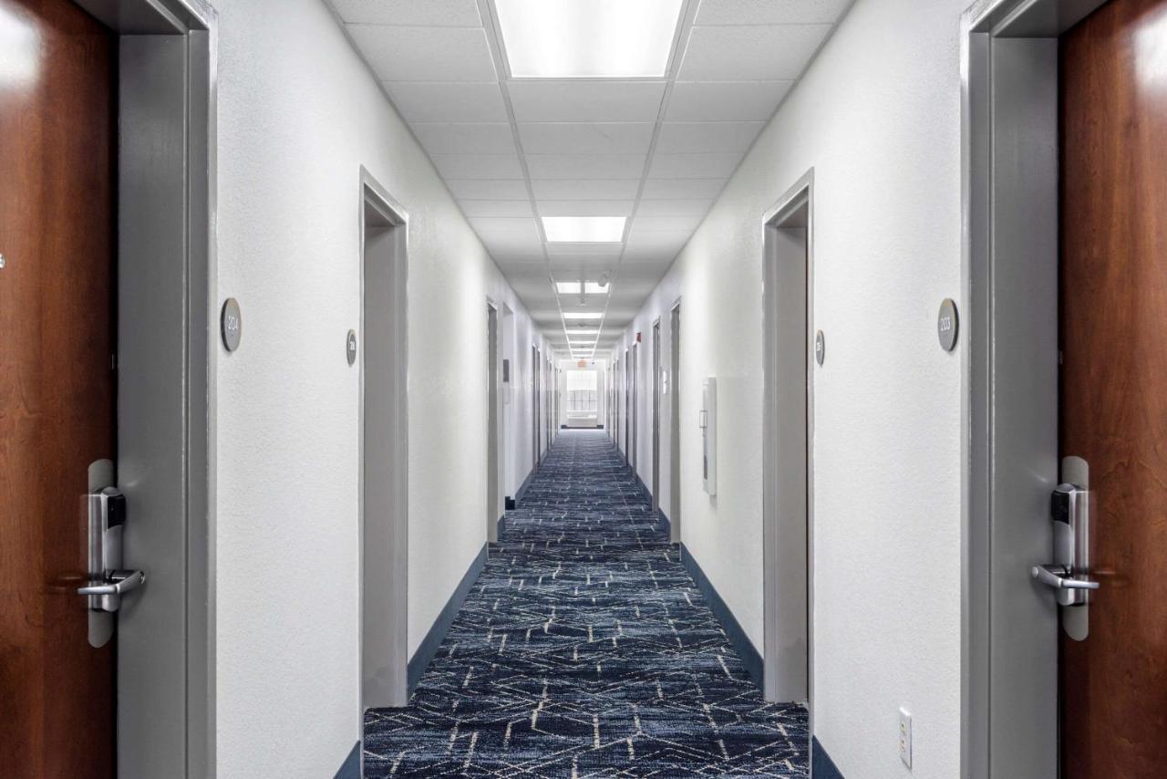 Comfort & Hotel Lexington