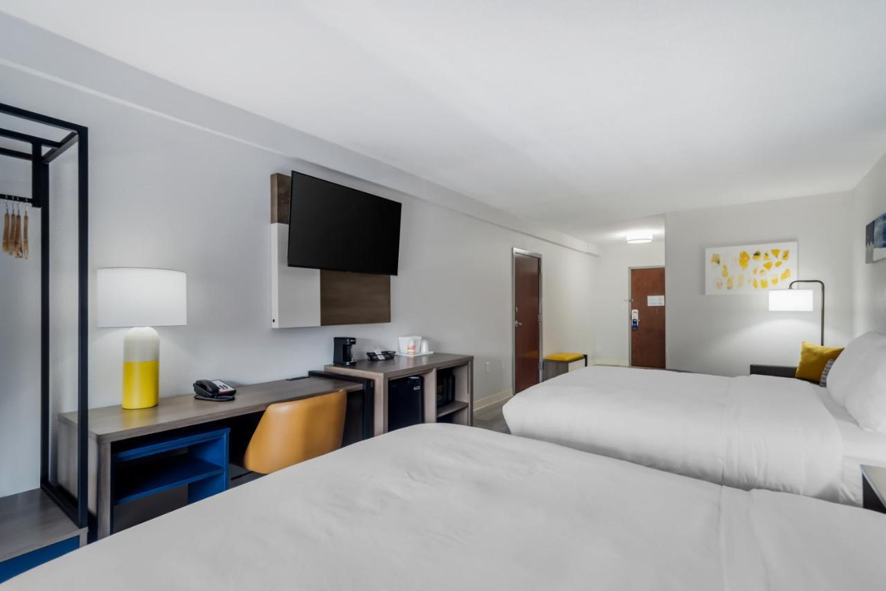 Comfort & Hotel Lexington