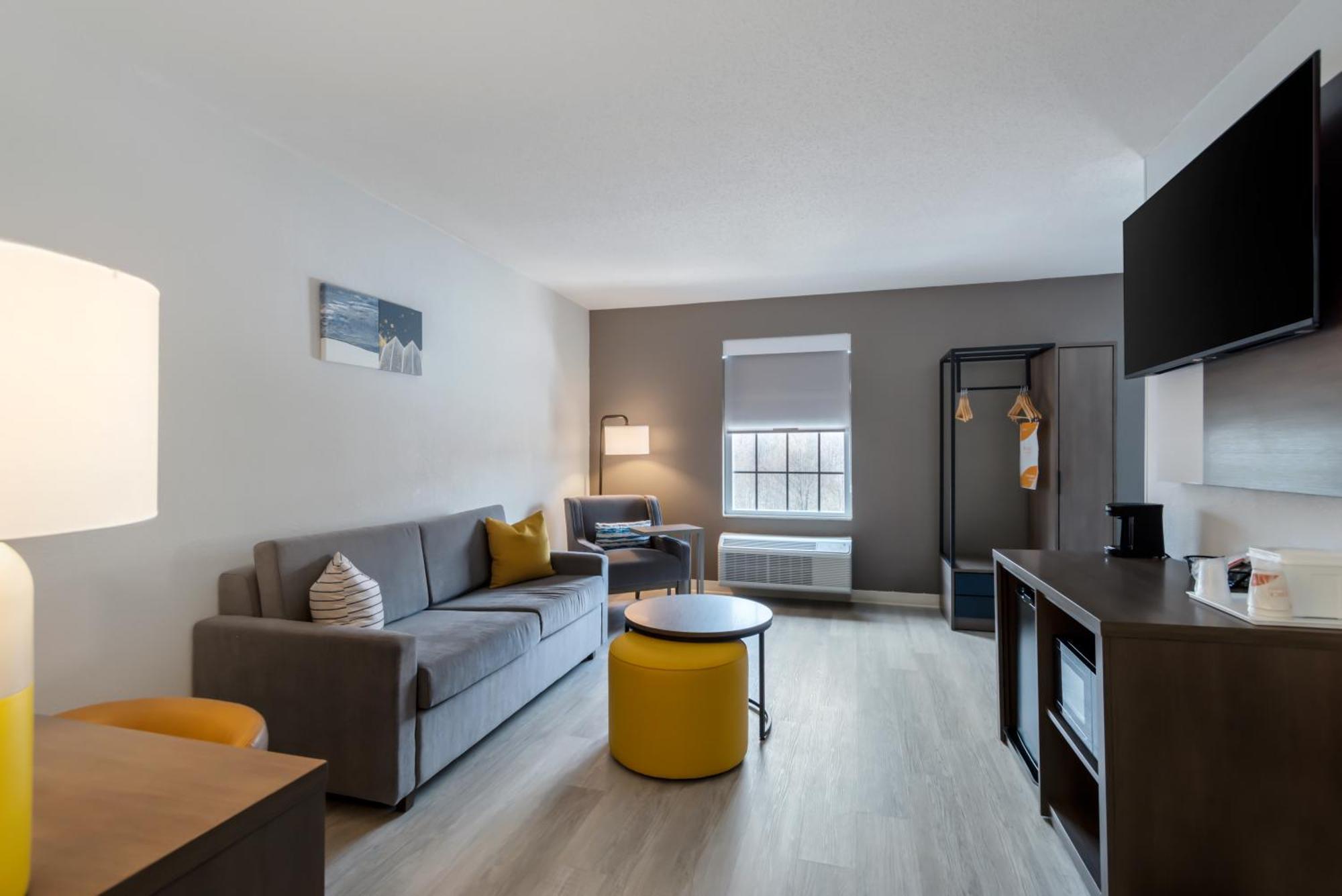 Comfort & Hotel Lexington